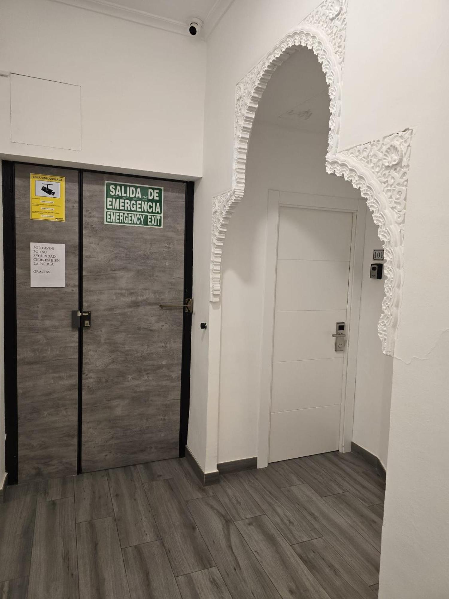 Rooms Los Montes 그라나다 외부 사진